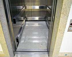 Empresa de reparo em elevador